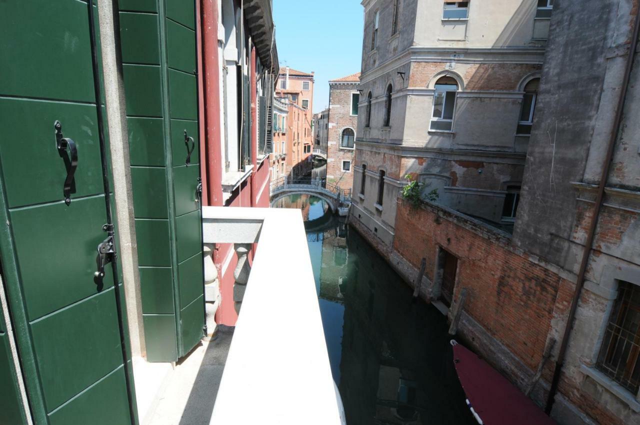 Appartement Sunny Canal A/C Wifi à Venise Extérieur photo